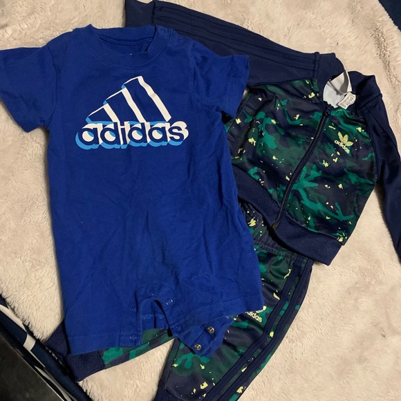 Adidas navy green and yellow tracksuit 3-6m - Picture 3 of 3